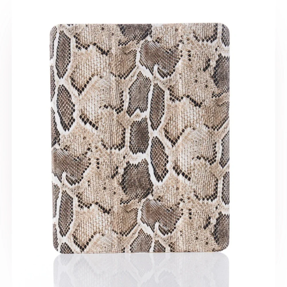 Chic Geeks iPad Case Vegan‎ Python Protective Cover for Pro 12.9 New in Box